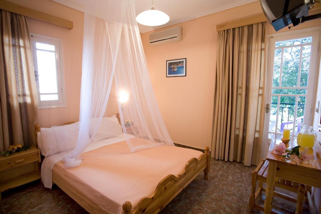 Pansion Filoxenia Apartments&studios Hotel apartamentowy 3*